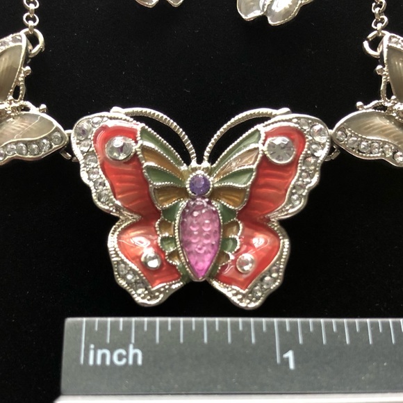 Butterfly Necklace & Earrings - Picture 4 of 8